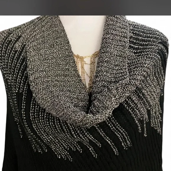 Elegant Black and Silver Women's Shawl - Picture 9 of 9